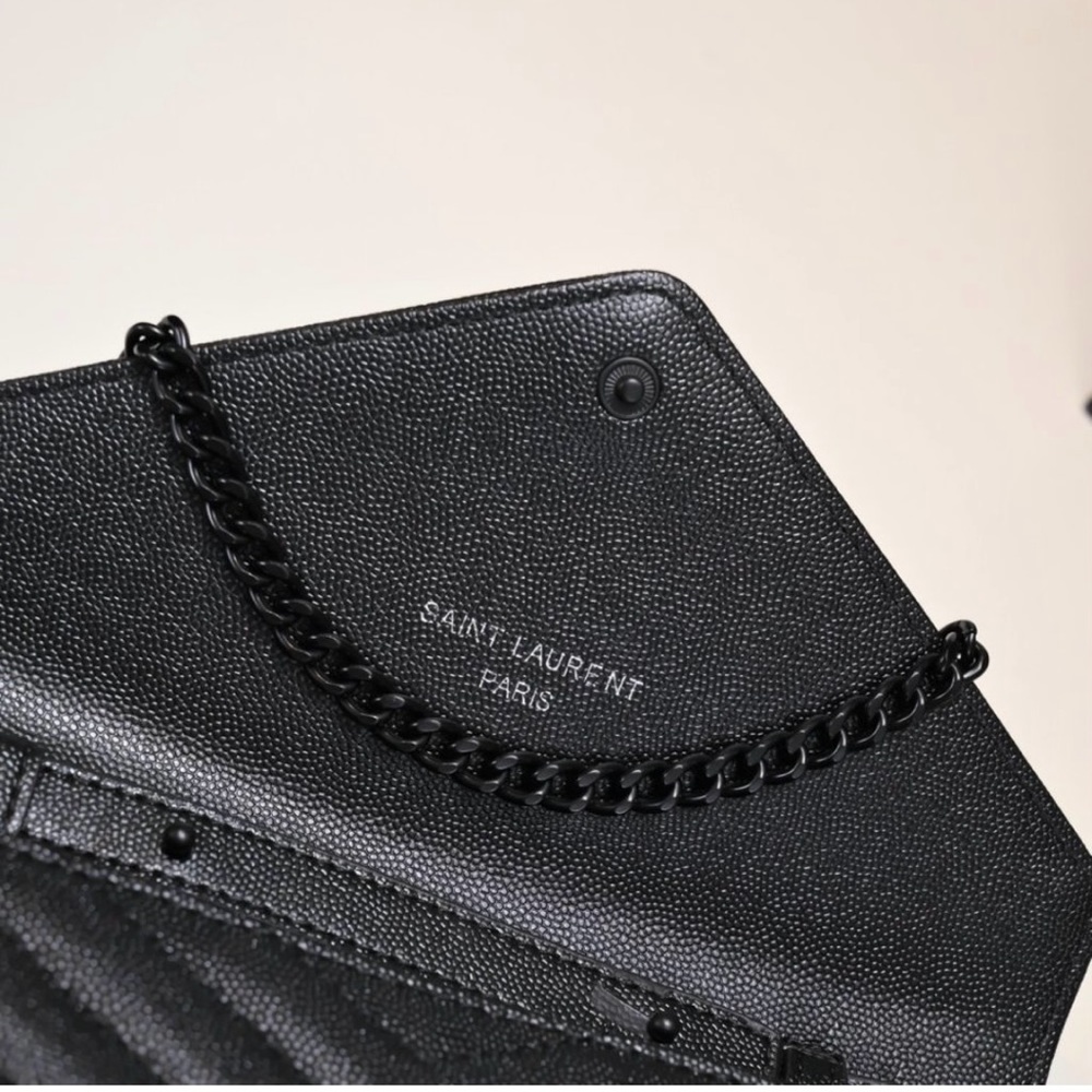 Brand new YSl bag new and authentic. Never opened